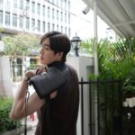 Thanapob Leeratanakachorn Instagram - Cozy with who I am. 😉⁣ ⁣ #FendiPeekaboo @FENDI