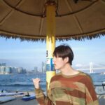 Thanapob Leeratanakachorn Instagram - 🌊🌤️ไปเดินเตะคลื่นทะเลด้วยกัน