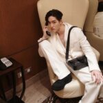 Thanapob Leeratanakachorn Instagram - 📞โหลๆ รับสายหน่อยยยย⁣ ⁣ #DiorWinter23