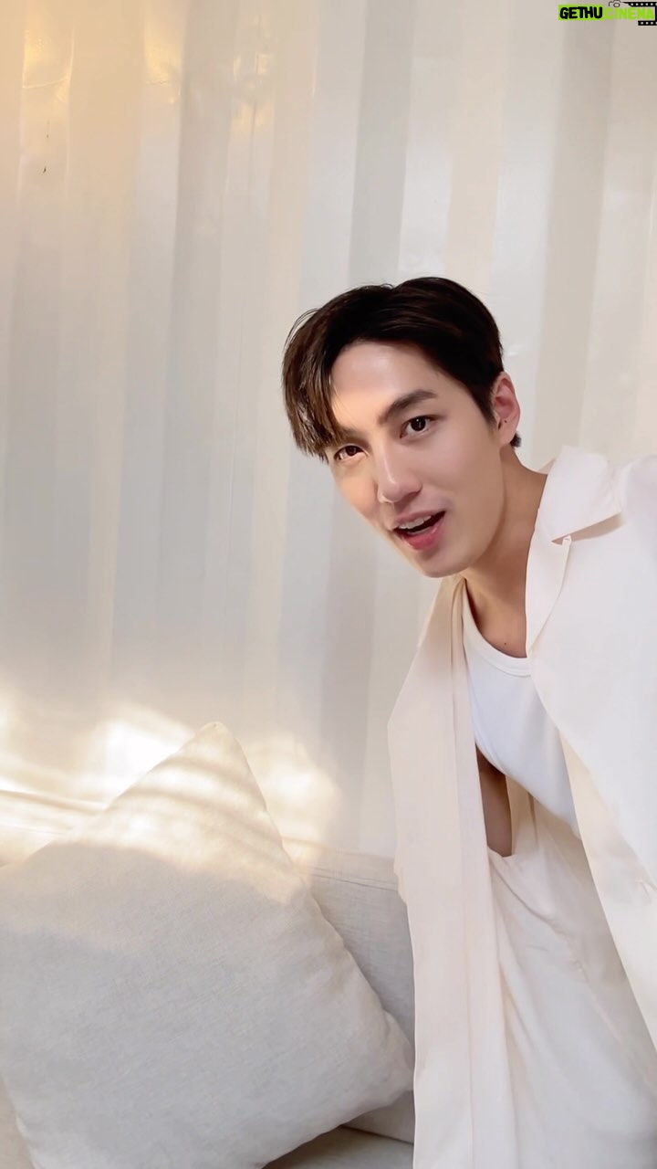 Thanapob Leeratanakachorn Instagram - #LION55THYEARSANNIVERSARY ขอขอบคุณที่คิดค้นเทคโนโลยีดีๆ มาดูแลคนไทย และมอบสุขอนามัยที่ดีมาตลอด 55 ปีนะครับ ขอให้คิดและพัฒนาสิ่งดีๆ แบบนี้ตลอดไปครับ🦁🙌 #LION55ปี #ดูแลคุณและโลกด้วยความใส่ใจตลอดไป