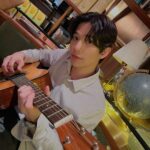 Thanat Lowkhunsombat Instagram - 🎸