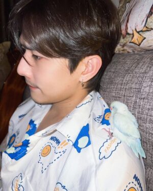 Thanat Lowkhunsombat Instagram - คิดถึงแล้ว ดาวนกเป็นไงบ้าง บินเก่งชึ้นรึยังลูก 🦜