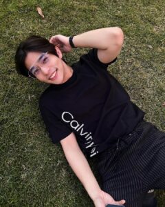 Thanat Lowkhunsombat Instagram - 🖤