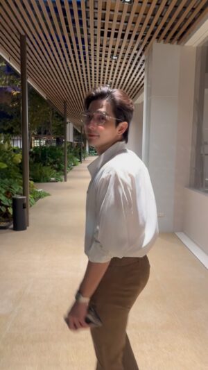 Thanat Lowkhunsombat Instagram - 🤓