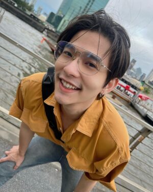 Thanat Lowkhunsombat Instagram - 🤓🤓