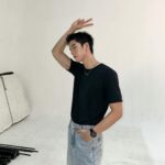 Thanatsaran Samthonglai Instagram - เกิดก่อนเป็นพี่ แล้วเกิดทีหลังนี่เป็นแฟนพี่ได้ป่าว .
