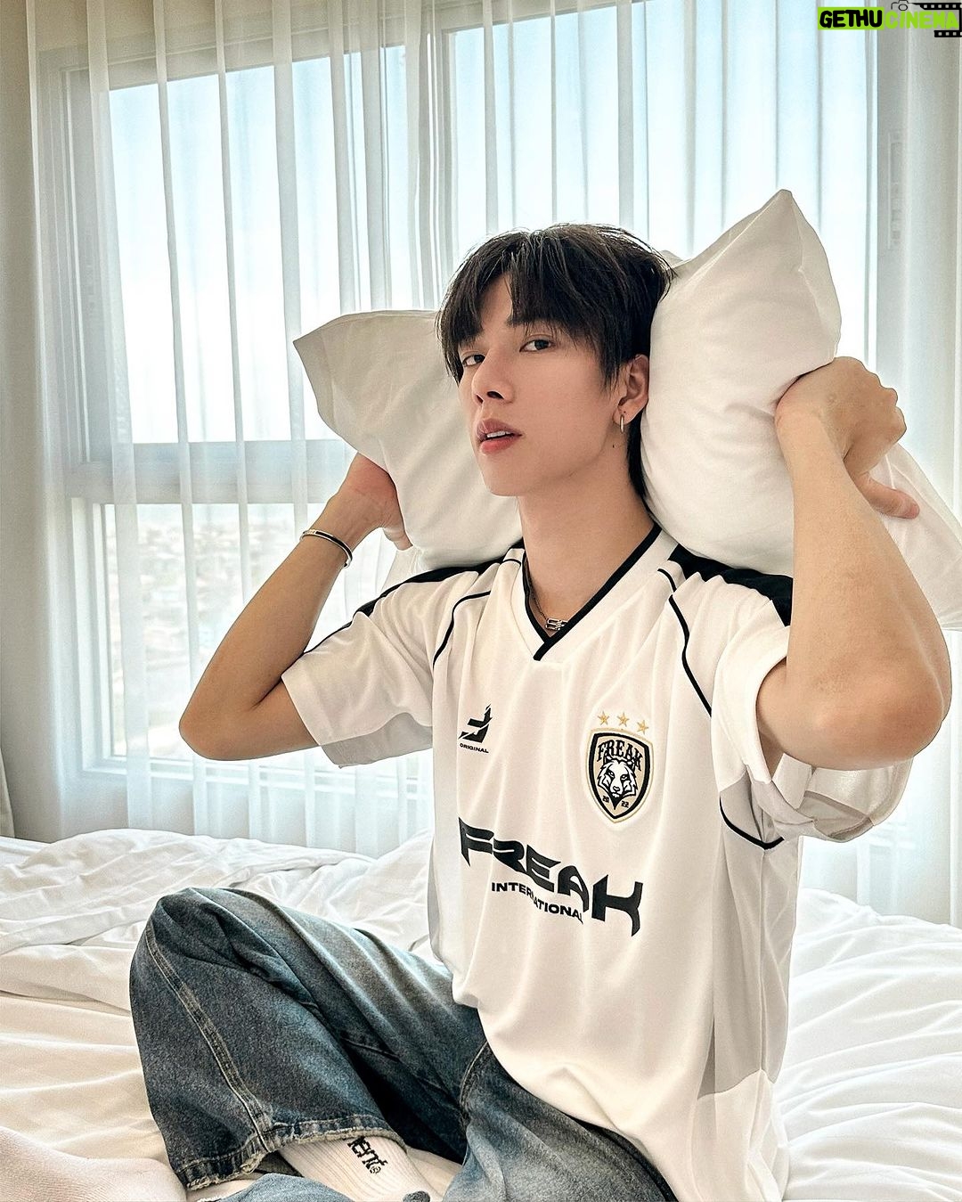 Thanatsaran Samthonglai Instagram - 请别讨厌我🖤😕 Centre Point Prime Hotel Pattaya