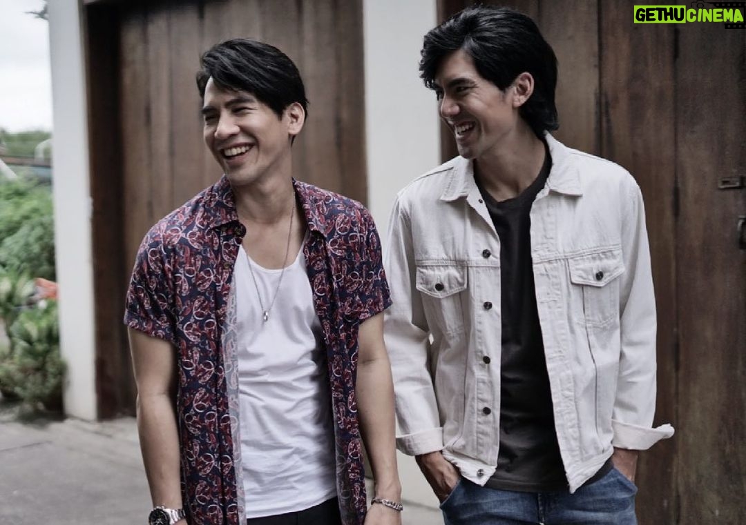 Thanawat Wattanaputi Instagram - อะๆ เต๋อโป๊ป อยากเป็นทีมบุก😂 🤣พรุ่งนี้เจอกันในโรงหนัง