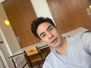 Thanawat Wattanaputi Instagram - เพิ่งตื่น🤪