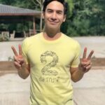 Thanawat Wattanaputi Instagram - เสื้อเสร็จเเล้วจ้า พร้อม! #ก่อการดี2