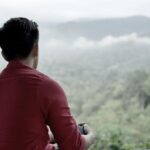Thanawat Wattanaputi Instagram - นั่งข้างๆหน่อยคับ