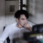 Thanawat Wattanaputi Instagram - ขอบคุณ Transformation films เเละพี่ใหม่ ภวัต นะคับ ที่มอบ บทบาทที่ดีเเละมองเห็นงานศิลปะ ของผม ทำงานสนุกมาก หนังออกมาสนุก เเละเก็บรายละเอียดของนักเเสดงทุกคนออกมาดี ขอบคุณครับ #เฮ้ยลูกเพ่นี่ลูกพ่อ 🥰🥳😘