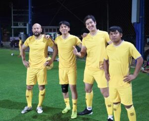 Thanawat Wattanaputi Instagram - 👍เย้.... ดีใจที่เตะเสร็จซะที เพราะทุกคนขาอ่อนบ้าง เข่าเดี้ยงบ้าง เเรงหมดบ้าง (เคน เสื้อเเห้งอยู่คนเดียว สกอร์เเรกยังรออยู่นะ55) #ก่อการดี