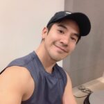 Thanawat Wattanaputi Instagram - 😊