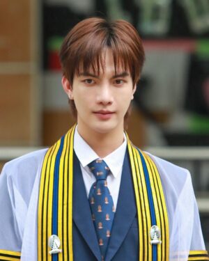 Thanayut Thakoonauttaya Instagram - Hey everyone! after successfully graduating from Chulalongkorn University once more, I'd like to schedule an appointment officially for 2:00 PM on Friday 6 October at the Faculty of Communication Arts. See you kub ❤️
ขออนุญาตเรียนเชิญอย่างเป็นทางการ ขออภัยถ้าไม่ได้เชิญเป็นการส่วนตัว เจอกัน 6 ตุลาคมนี้ หลังบ่าย 2 เป็นต้นไป ที่คณะนิเทศศาสตร์ จุฬาลงกรณ์มหาวิทยาลัยครับ