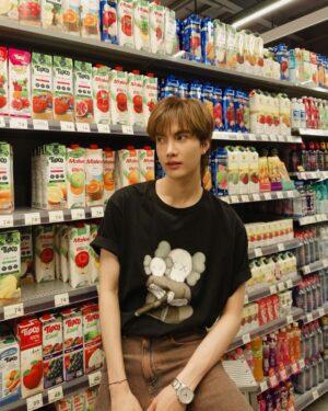 Thanayut Thakoonauttaya Instagram - 🛒