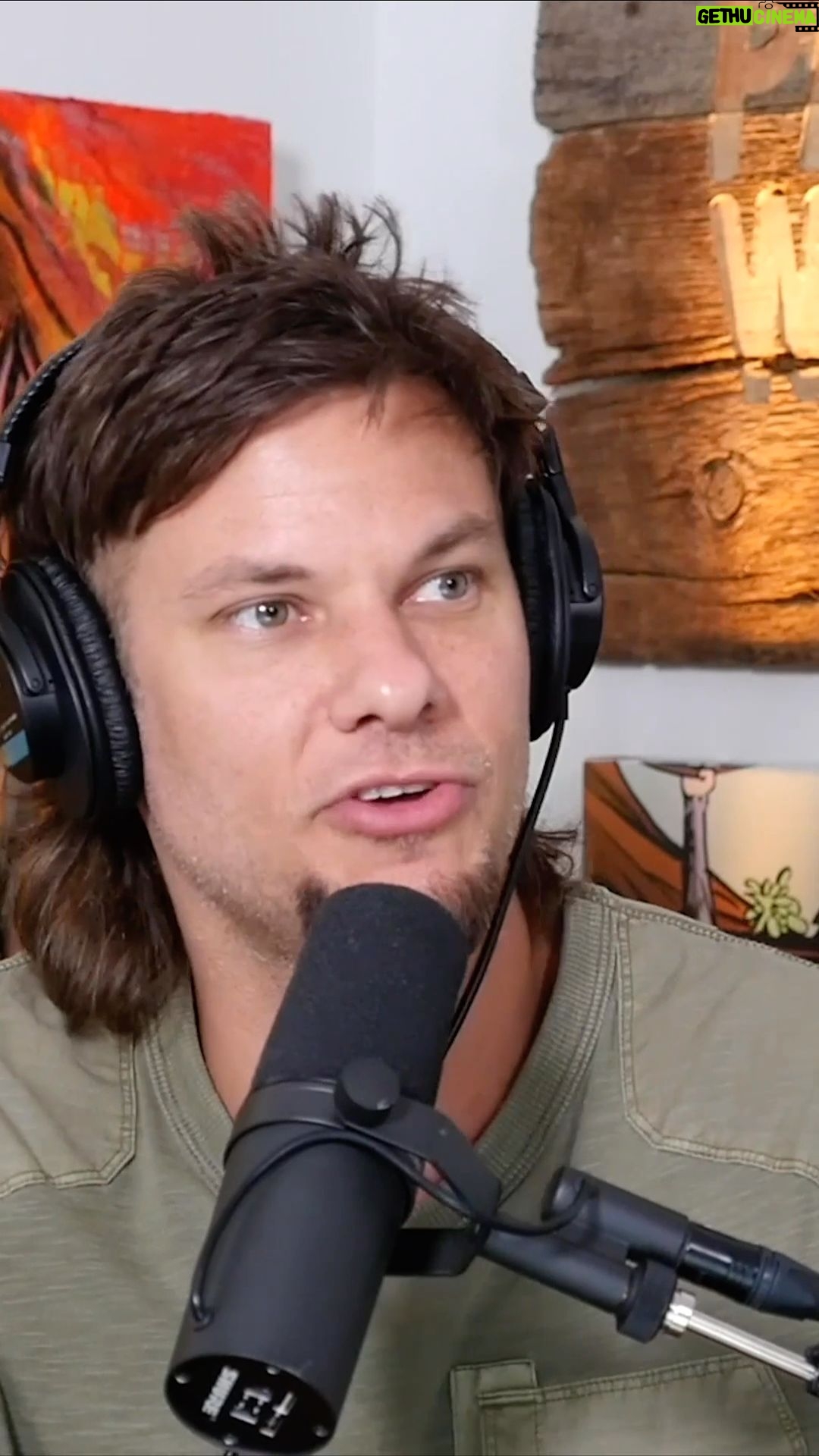 Theo Von - 281.3K Likes - 🐠 🤔