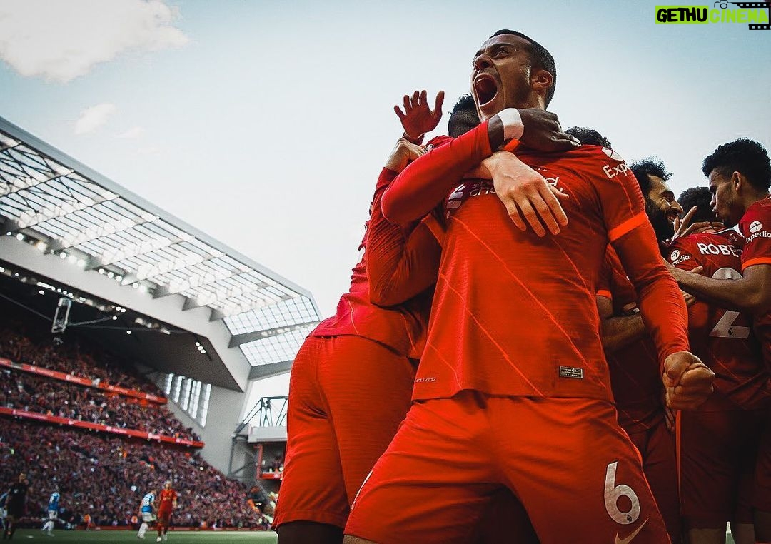Thiago Alcántara Instagram - The Kop feelings ! Anfield, Liverpool