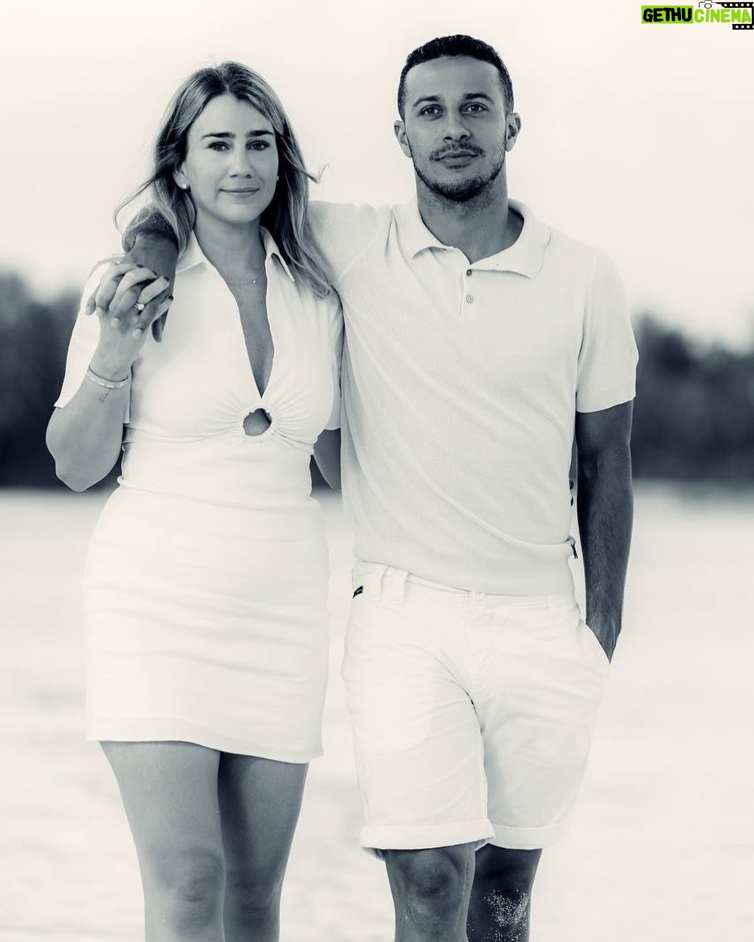 Thiago Alcántara Instagram - love of my life. Every day.