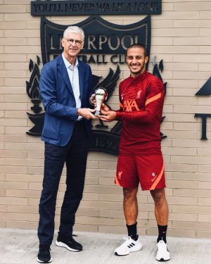 Thiago Alcántara Instagram - a special day. 🏆 #World11 #TheBest
@liverpoolfc @fcbayern