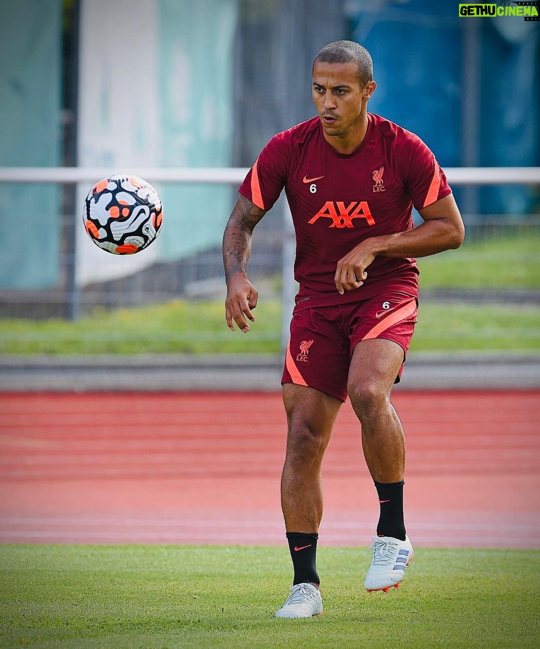 Thiago Alcántara Instagram - new season preps. #YNWA