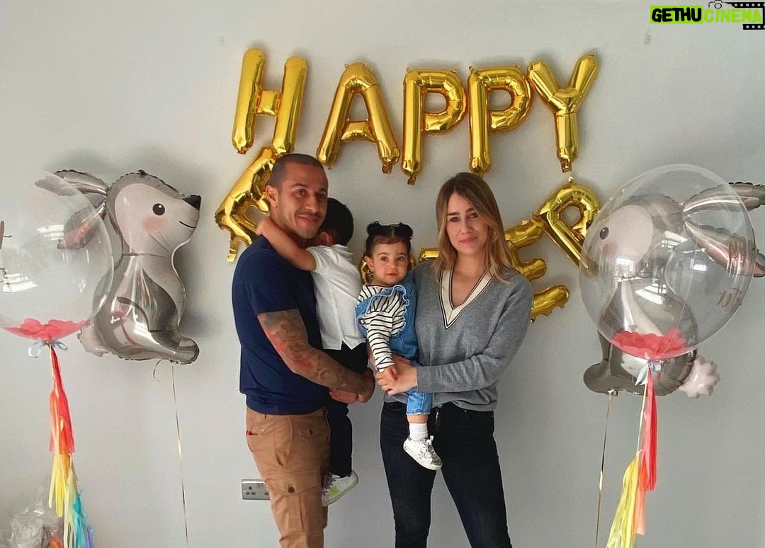 Thiago Alcántara Instagram - 🐰 🚫📸🐣 🐣 🐰 Easter time 😛