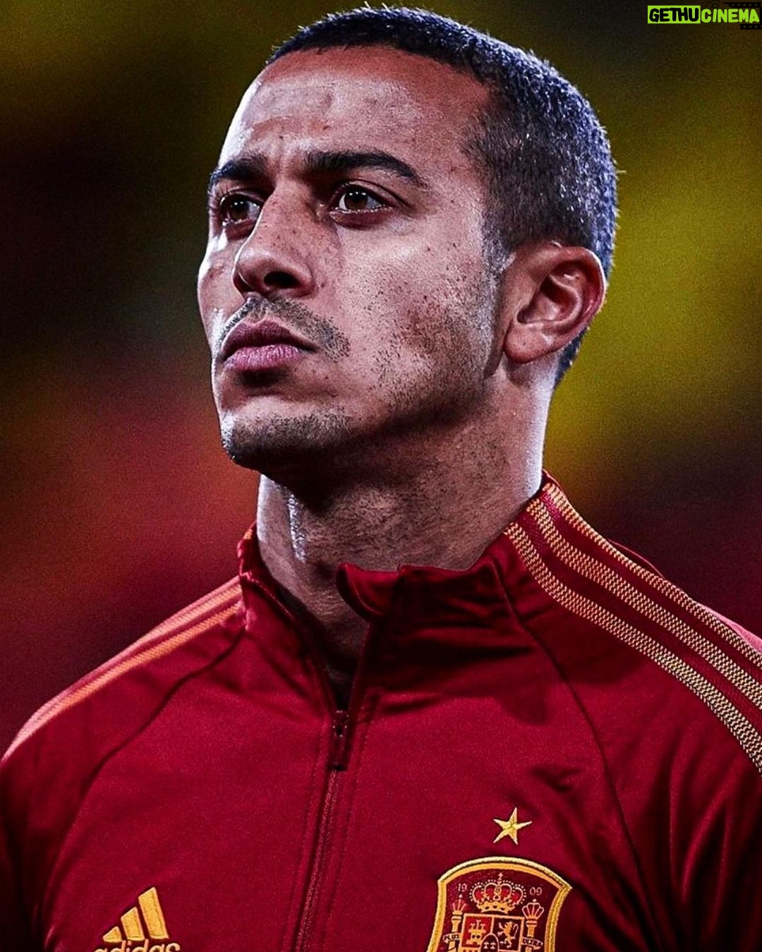 Thiago Alcántara Instagram - cádiz. ⚽️🇪🇸