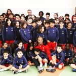 Thiago Alcántara Instagram - Orgulloso. Hoy nuestra @alcantarafound ha presentado su primer proyecto en nuestra querida Vigo. Gracias a la colaboración con la #FundaciónCelta, hemos podido implementar nuestro primer programa propio, el #AlcantaraTeam , en el CEIP Ramón y Cajal, y que ayudará a 55 niños y niñas de entre 8 y 12 años. Este programa lo empezamos el pasado julio en Barcelona, concretamente en el barrio del Raval, junto la @aeciutatvella y @apcraval con el objetivo de transmitir hábitos saludables, educación y la importancia del deporte a través de la herramienta pedagógica que es el fútbol. Es todo un placer poder formar parte, aunque hoy haya sido desde la distancia, de un momento tan importante para mi y para toda mi familia, y queremos que este sea el primero de muchos más proyectos con los que podamos contribuir a esta ciudad que tanto nos ha dado. Gracias a todo la gente que lo ha hecho posible y en especial a todos los miembros del colegio Ramón y Cajal y de la #FundaciónCelta. Esto no ha hecho más que empezar. #POSITIVEYOUTHDEVELOPMENT 💙 Colegio Ramón y Cajal
