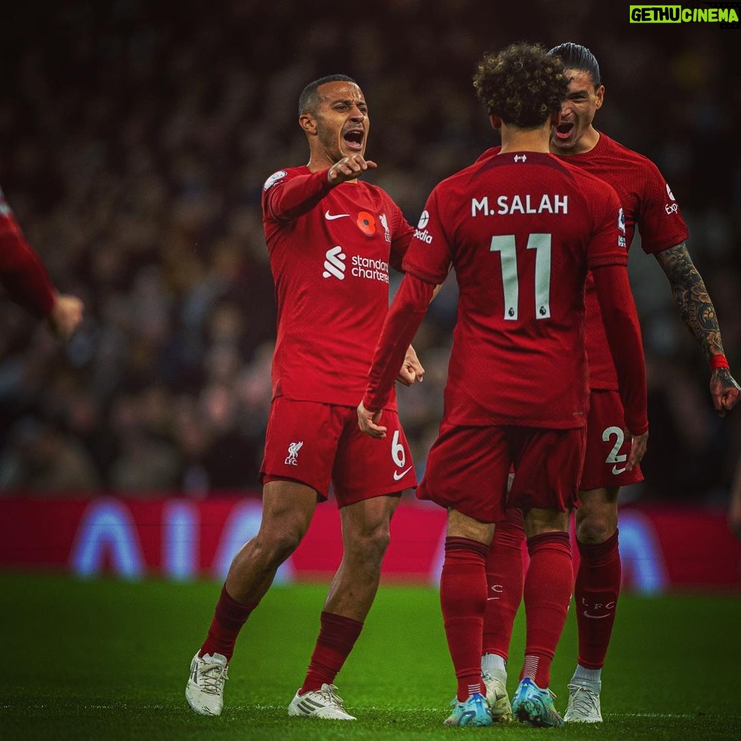 Thiago Alcántara Instagram - A good one in London! #YNWA
