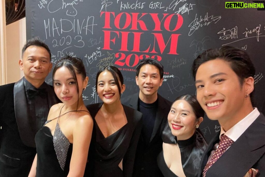 Thiti Mahayotaruk Instagram - 36th Tokyo Film Festival RedLife Teamです。 どうもありがとうございました、今からよろしくお願いします。 #ความรักเป็นสิ่งสวยงามแต่ไม่ใช่สำหรับทุกคน #เรื่องรักโลกไม่สวย #RedLife #เรดไลฟ์ #RedLifeFilms #BrandThinkCinema #ChristianLouboutin #SS23