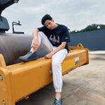 Thiti Mahayotaruk Instagram - Great power can comes ia a form of a little step. Floatride Energy Argus X รองเท้ารุ่นใหม่จาก Reebok ดีไซน์ล้ำสมัย โดดเด่น ด้วย TPU shield และมาพร้อมกับประสิทธิภาพของพื้นรองเท้าวิ่ง Floatride Energy Foam ที่มีน้ำหนักเบาเป็นพิเศษ ทำให้สวมใส่สบายในทุกย่างก้าว วางจำหน่ายแล้วที่ร้าน Reebok ทุกสาขา หรือ add Line: @ReebokThailand จัดส่งฟรีทั่วประเทศ #FloatrideEnergyArgusX #ArgusX #ReebokThailand #ReebokTH