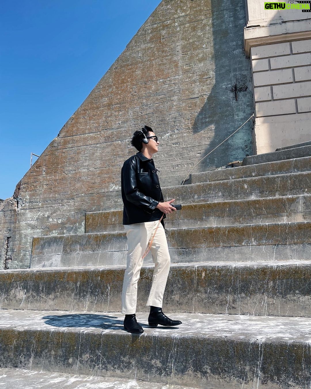 Thiti Mahayotaruk Instagram - แอคๆ เลยครับ 😎