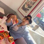 Thiti Mahayotaruk Instagram - 🍔