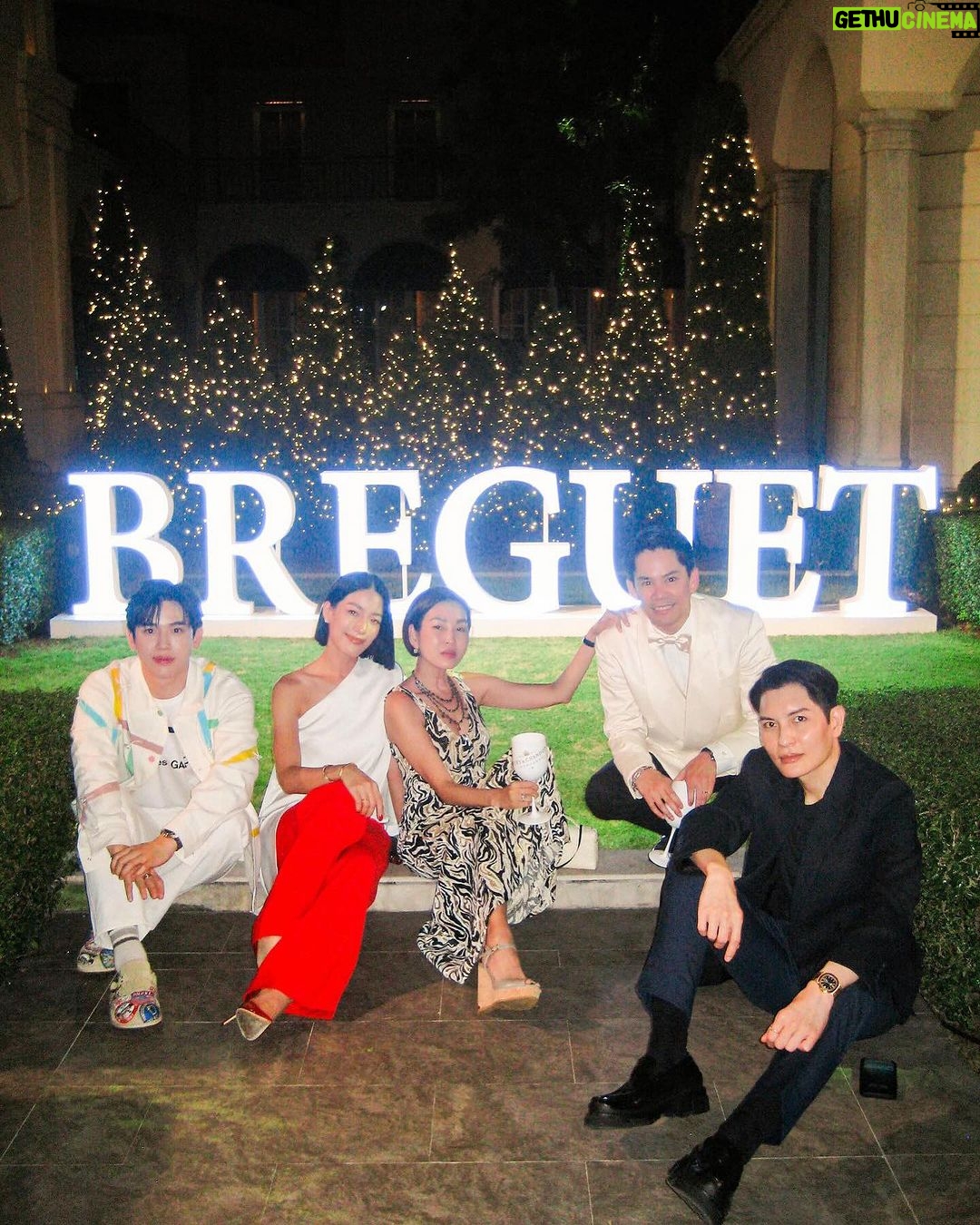 Thitipoom Techa-apaikhun Instagram - Breguet Christmas Dinner Hosted by Korn & Rita Narongdej 🎄