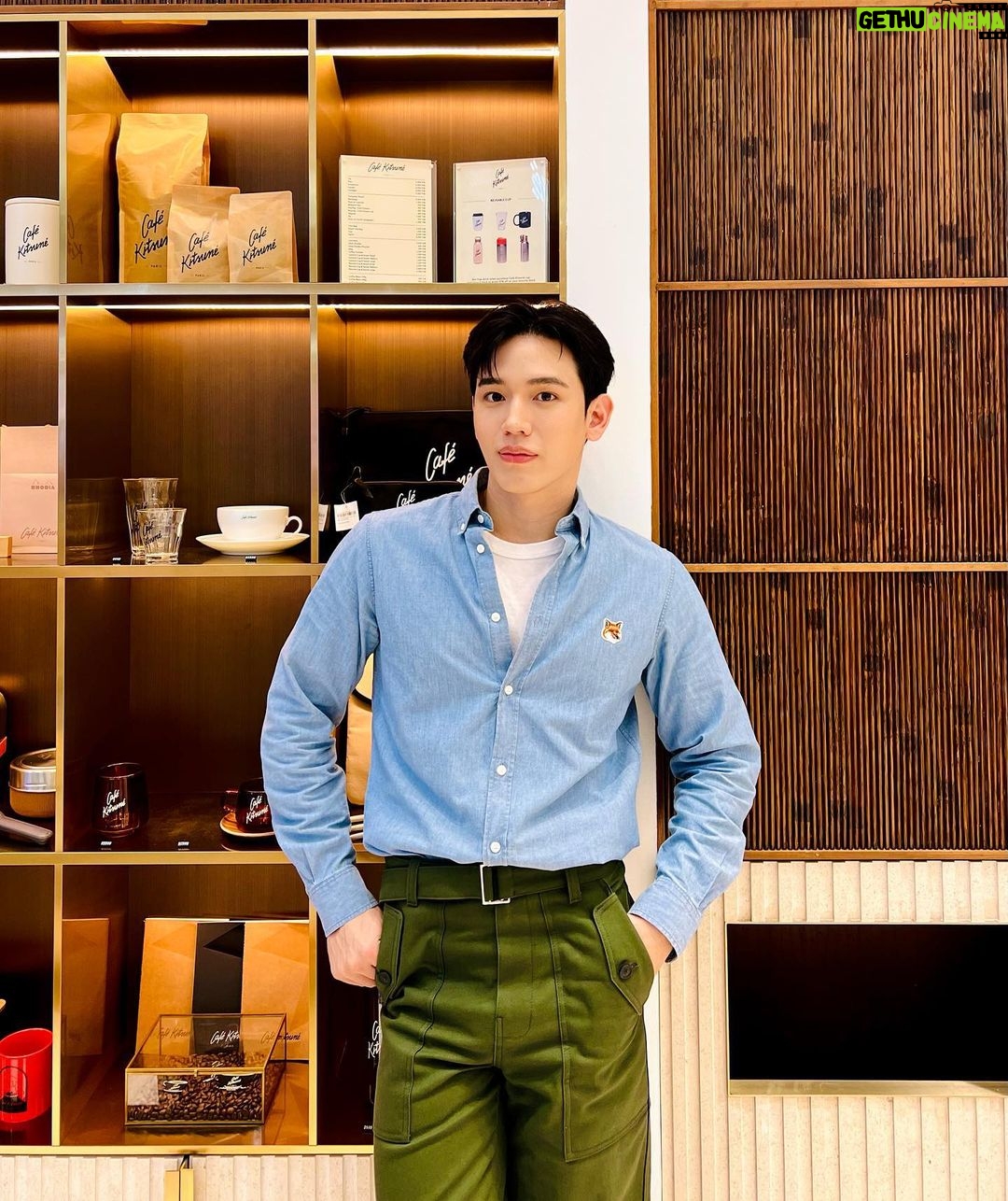 Thitipoom Techa-apaikhun Instagram - 🦊🦊🦊