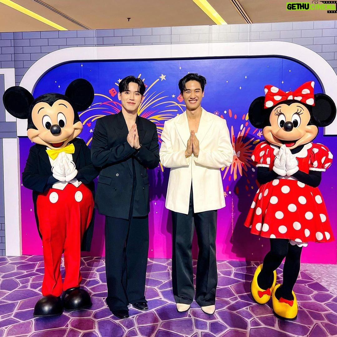 Thitipoom Techa-apaikhun Instagram - Sawasdee 🙏