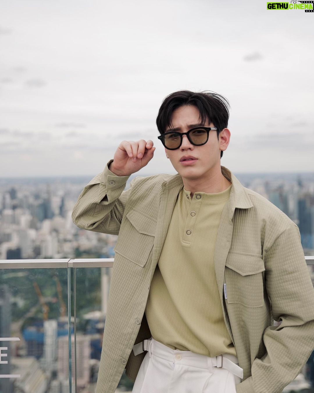 Thitipoom Techa-apaikhun Instagram - How r u?