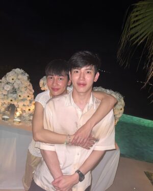Thitipoom Techa-apaikhun Instagram - Happy Birthday to you @gun_atthaphan