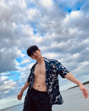 Thitipoom Techa-apaikhun Instagram - Sky Beach 🏝️