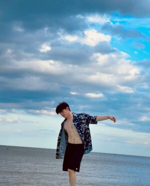 Thitipoom Techa-apaikhun Instagram - Sky Beach 🏝️