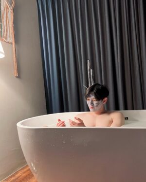 Thitipoom Techa-apaikhun Instagram - Canned Fish 🐟