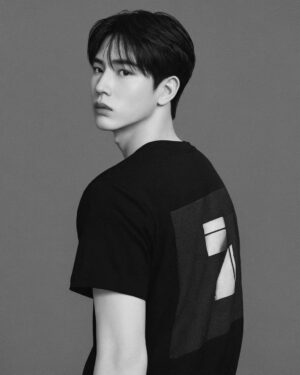 Thitipoom Techa-apaikhun Instagram - Do you know him?