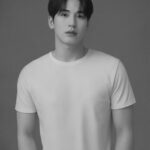 Thitipoom Techa-apaikhun Instagram - Do you know him?