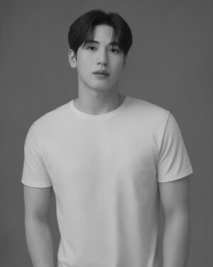 Thitipoom Techa-apaikhun Instagram - Do you know him?