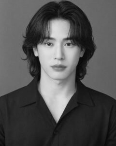 Thitipoom Techa-apaikhun Instagram - Do you know him?