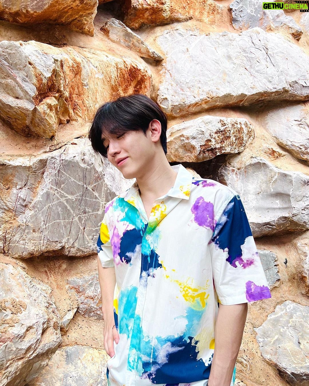 Thitipoom Techa-apaikhun Instagram - หินในหิน🪨