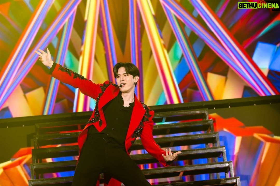 Thitipoom Techa-apaikhun Instagram - I hope you guys are happy with us. Thank you everyone to be with us and made it happen see you next time. ❤️💛💚💙 #belucaconcert