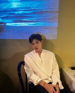 Thitipoom Techa-apaikhun Instagram - Din Sum