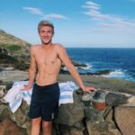 Thomas Kuc Instagram - Happy Valentines from Hawaii❤️ Scenic Point, Honolulu Hawaii