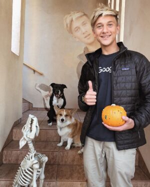 Thomas Kuc Instagram - merry halloween lol🎃